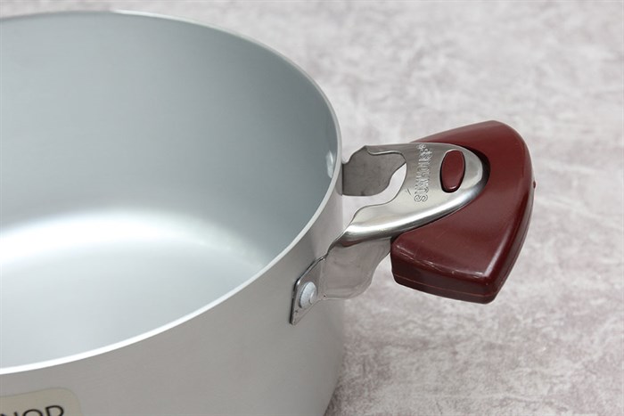 Nồi nhôm anod nắp kính 20 cm Sunhouse SH8833-20EBN Màu Bạc