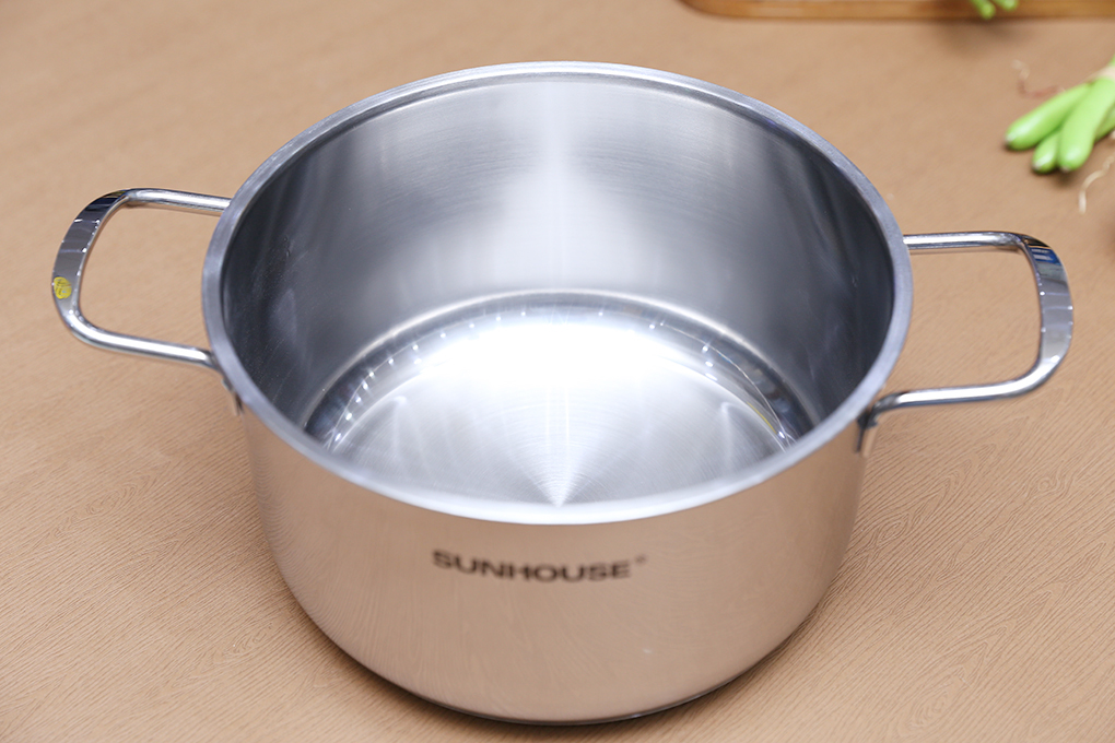 Nồi inox 3 đáy 20 cm Sunhouse SHG24120 Màu Inox