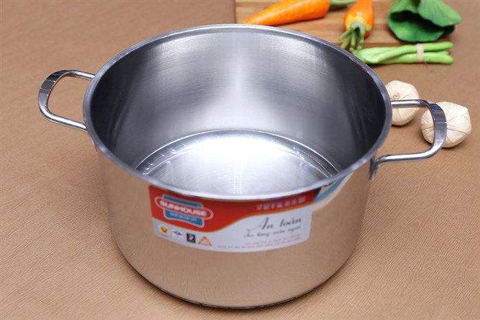 Nồi inox 3 đáy nắp kính 26 cm Sunhouse SHG24126 Màu Inox