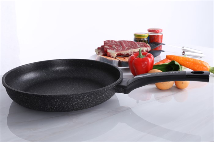 Chảo nhôm chống dính vân đá 30 cm Sunhouse SBD30 Màu Đen