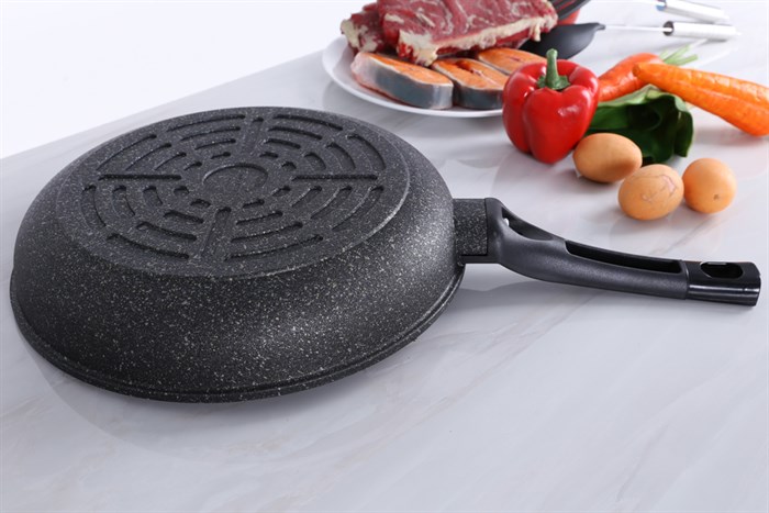 Chảo nhôm chống dính vân đá 30 cm Sunhouse SBD30 Màu Đen