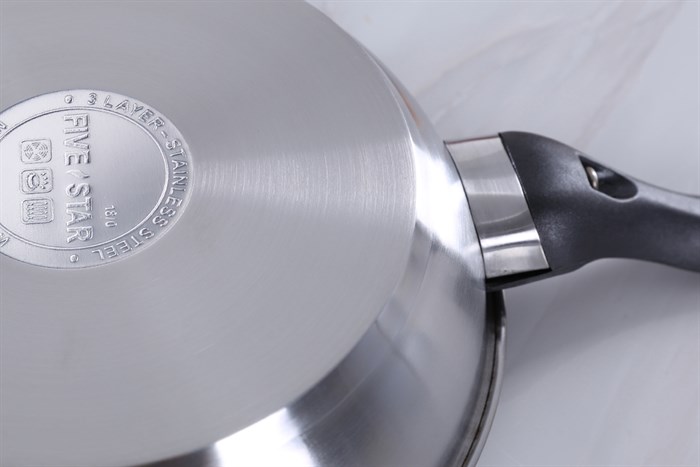 Chảo inox chống dính đáy từ 22 cm Fivestar CKD22-3DI Màu Inox