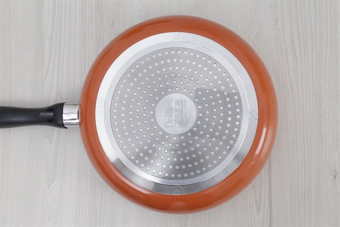 Chảo nhôm chống dính đáy từ 24 cm Delites CTE Màu Đỏ