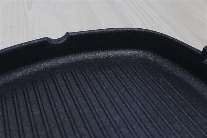 Chảo nướng nhôm chống dính đáy từ 28 cm Delites 002CWS Màu Đen