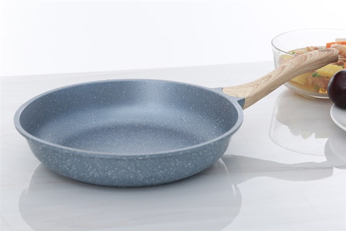 Chảo nhôm chống dính vân đá đáy từ 24 cm Delites 001CWS Màu Xanh ngọc