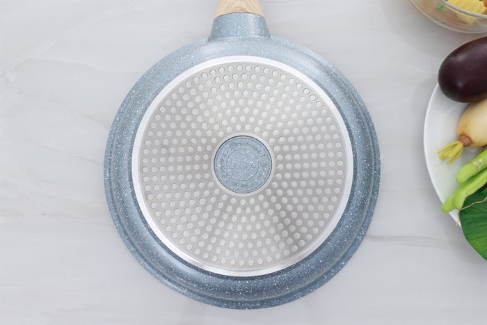 Chảo nhôm chống dính vân đá đáy từ 24 cm Delites 001CWS Màu Xanh ngọc