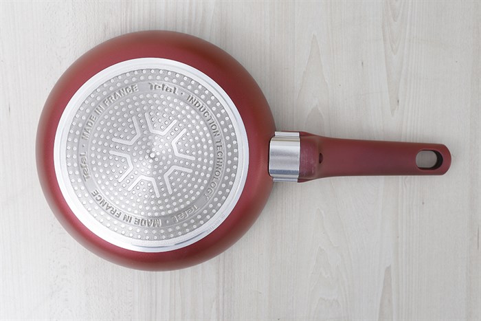 Chảo nhôm chống dính đáy từ 21 cm Tefal C6820275 Màu Đỏ