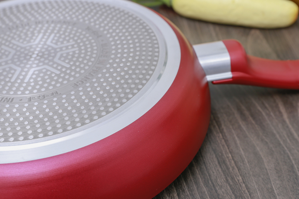 Chảo nhôm chống dính đáy từ 28 cm Tefal C6820672 Màu Đỏ