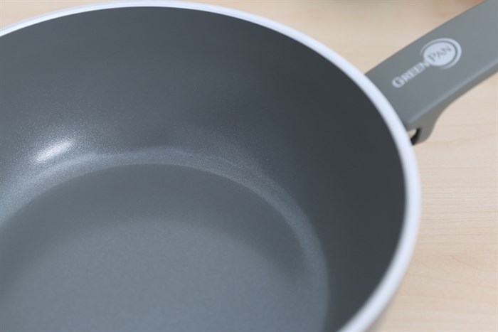 Chảo nhôm sâu chống dính đáy từ 20 cm Greenpan Cambridge Màu Xám