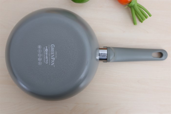 Chảo nhôm sâu chống dính đáy từ 20 cm Greenpan Cambridge Màu Xám