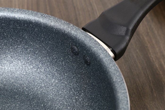 Chảo nhôm sâu chống dính đáy từ 24 cm HappyCook MWP-24IH Màu Xám