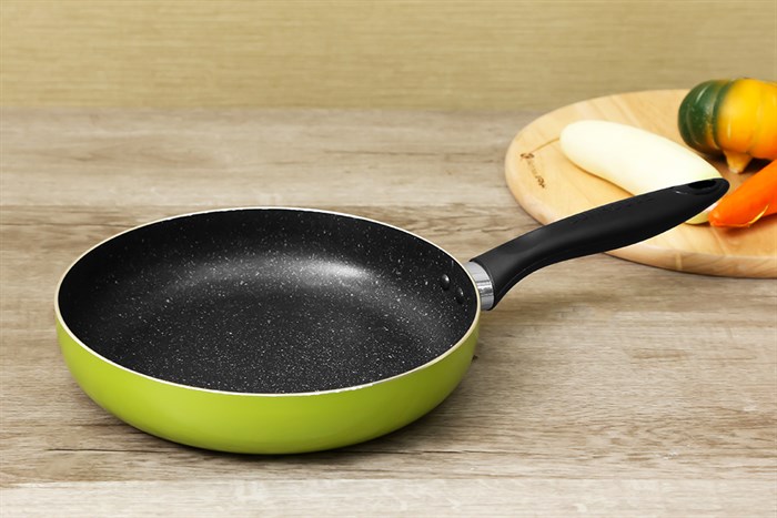 Chảo nhôm chống dính đáy từ 24 cm Sunhouse SHM24D Màu Xanh lá