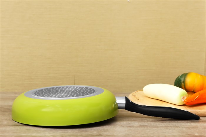 Chảo nhôm chống dính đáy từ 24 cm Sunhouse SHM24D Màu Xanh lá