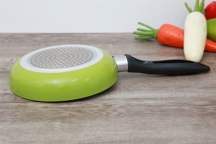 Chảo nhôm chống dính vân đá 18 cm Sunhouse SHG1118MGB Màu Xanh