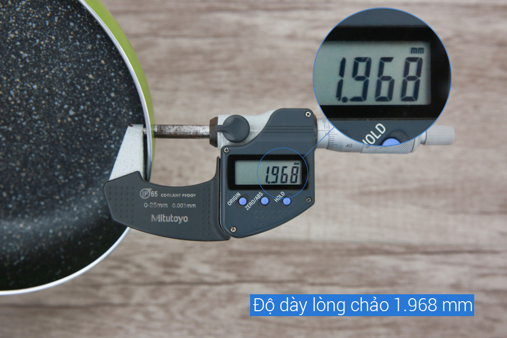 Chảo nhôm chống dính đáy từ 18 cm Sunhouse SHG1118MGB - Độ dày lòng chảo là 1.96 mm, tăng độ bền khi sử dụng, hạn chế móp méo khi chịu va đập