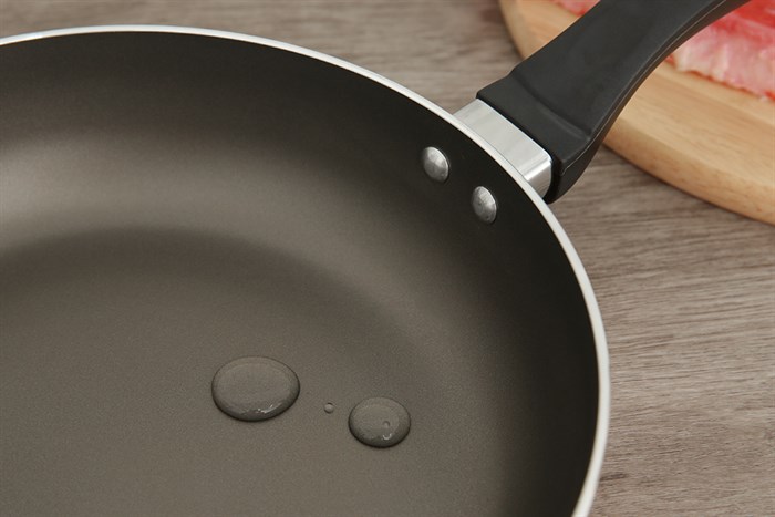 Chảo nhôm chống dính đáy từ 24 cm DMX CTE Màu Cam đỏ