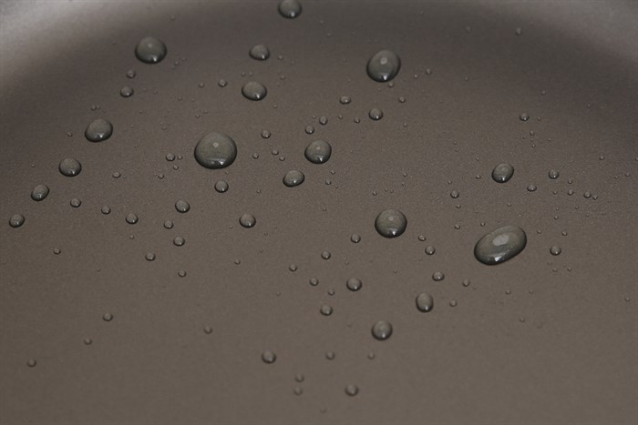 Chảo nhôm chống dính đáy từ 26 cm DMX CTE 26 Màu Cam đỏ