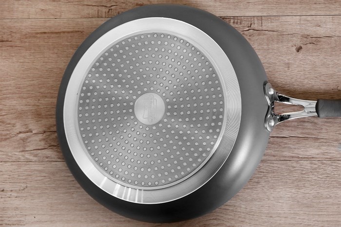 Chảo nhôm chống dính đáy từ 28 cm Sunhouse SHG1128MCA Màu Đen