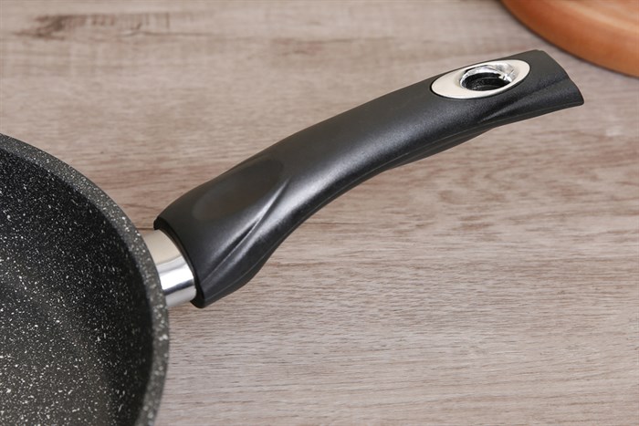 Chảo nhôm chống dính vân đá đáy từ 24 cm DMX CDE Màu Đen