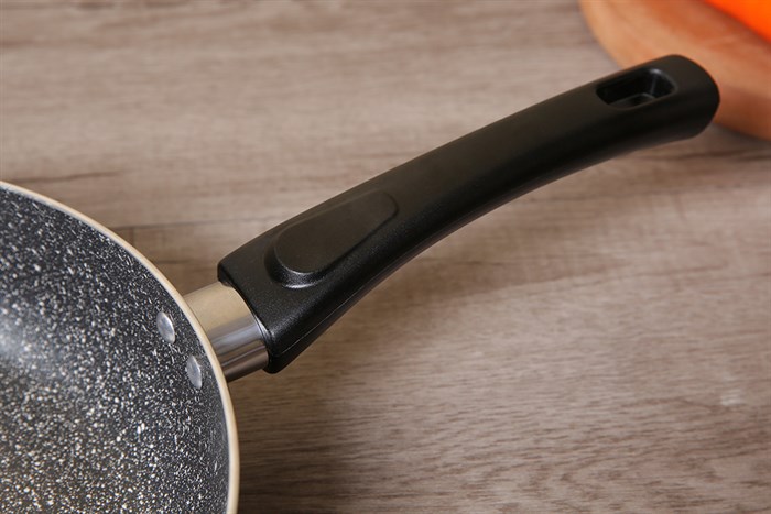 Chảo nhôm chống dính vân đá đáy từ 26 cm DMX CDD Màu Đen