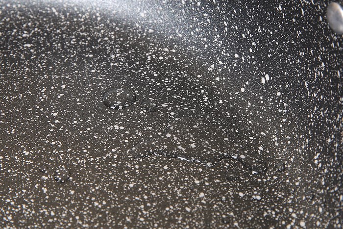 Chảo nhôm chống dính vân đá đáy từ 26 cm DMX CDD Màu Đen