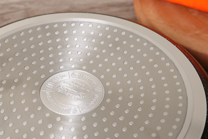 Chảo nhôm chống dính vân đá đáy từ 26 cm DMX CDD Màu Đen