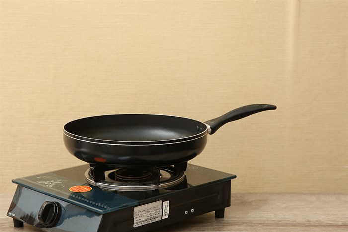 Chảo nhôm chống dính 30 cm Supor F06A30 Màu Đen