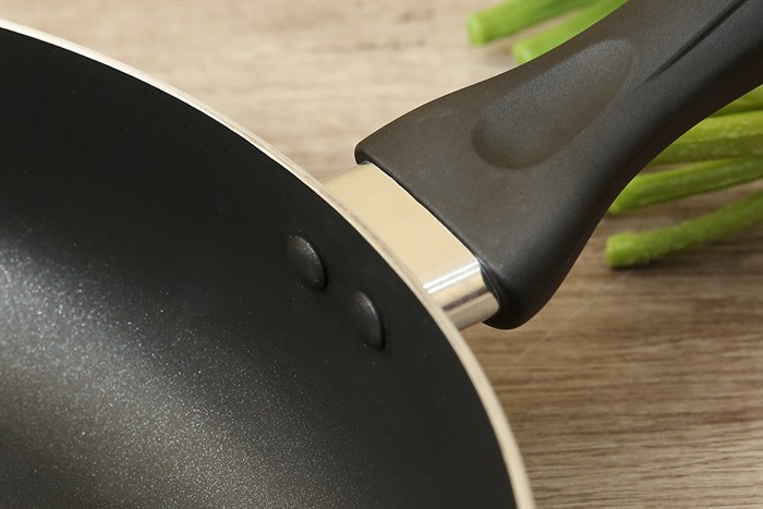 Chảo nhôm chống dính 30 cm Supor F06A30 Màu Đen