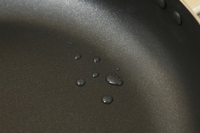 Chảo nhôm chống dính 30 cm Supor F06A30 Màu Đen