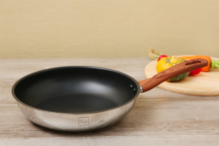 Chảo inox sâu chống dính đáy từ 28 cm Fivestar C28-3D Màu Bạc