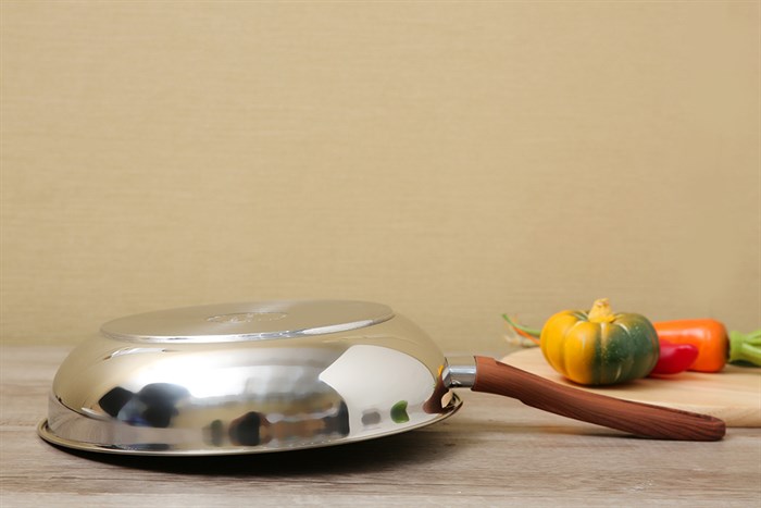 Chảo inox sâu chống dính đáy từ 28 cm Fivestar C28-3D Màu Bạc