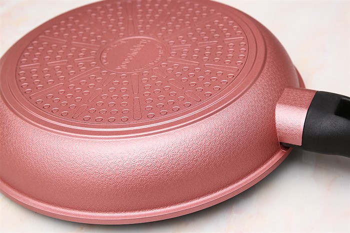 Chảo nhôm chống dính vân đá đáy từ 26 cm Happycook Aura AFP-26IH Màu Đen hồng