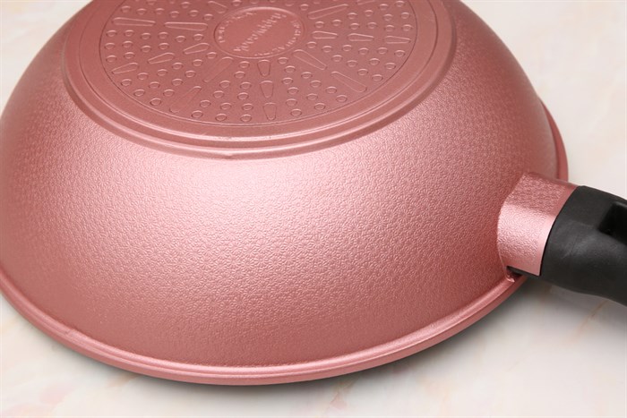 Chảo nhôm sâu chống dính vân đá đáy từ 28 cm Happycook Aura AWP-28IH Màu Đen hồng