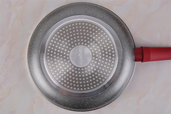 Chảo nhôm chống dính vân đá đáy từ 26 cm Kangaroo KG654M Màu Xám - Đỏ
