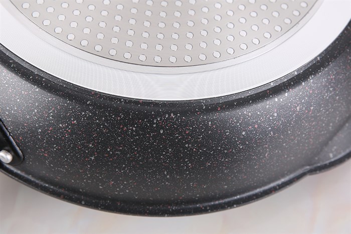 Chảo nhôm chống dính vân đá đáy từ 30 cm Kangaroo KG661XL Màu Đen