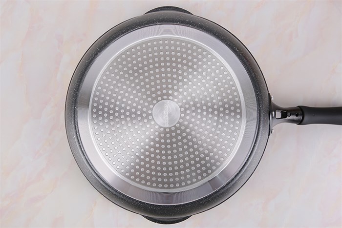 Chảo nhôm chống dính vân đá đáy từ 30 cm Kangaroo KG661XL Màu Đen