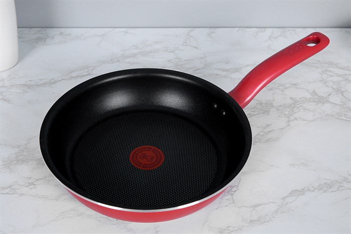 Chảo nhôm chống dính đáy từ 24 cm Tefal So Chef G1350495 Màu Đỏ