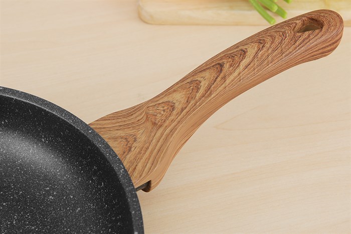 Chảo nhôm chống dính vân đá đáy từ 26 cm Sunhouse Mama SHG1126MMC Màu Đen