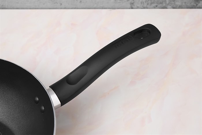Chảo nhôm sâu chống dính đáy từ 26 cm Tefal G1437705 Màu Đen