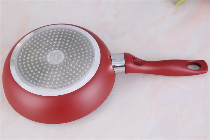 Chảo nhôm chống dính vân đá đáy từ 20 cm Delites CE001-20 Màu Đỏ đô