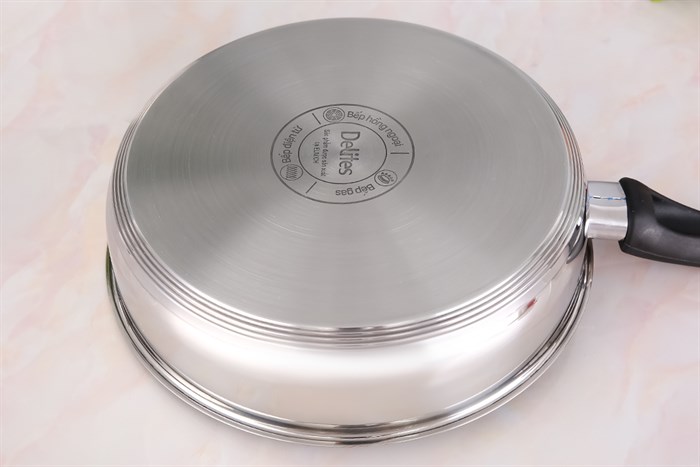 Chảo inox chống dính đáy từ 24 cm Delites CE002-24 Màu Inox