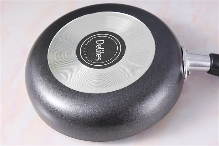 Chảo nhôm chống dính 20 cm Delites CR001-20 Màu Đen