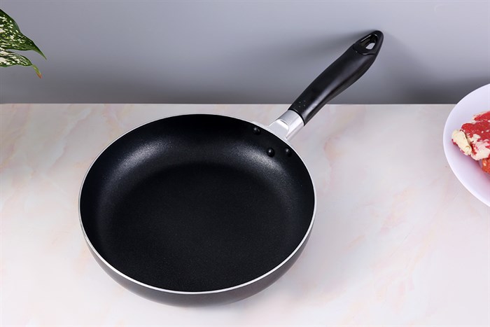 Chảo nhôm chống dính 24 cm Delites CR001-24 Màu Đen