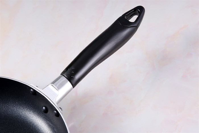 Chảo nhôm chống dính 24 cm Delites CR001-24 Màu Đen