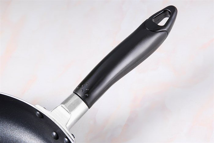 Chảo nhôm chống dính 30cm Delites CR001-30 Màu Đen