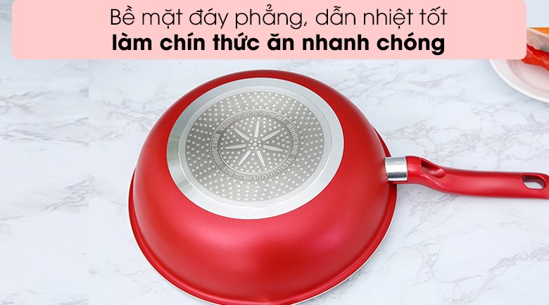 Đáy chảo rộng - Chảo nhôm sâu chống dính đáy từ 28cm TEFAL So Chef G1358695.