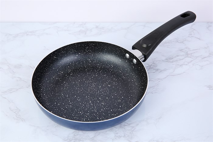 Chảo nhôm chống dính vân đá 20 cm Delites CE003-20 Màu Xanh lam