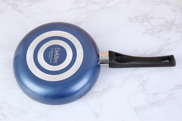 Chảo nhôm chống dính vân đá 20 cm Delites CE003-20 Màu Xanh lam