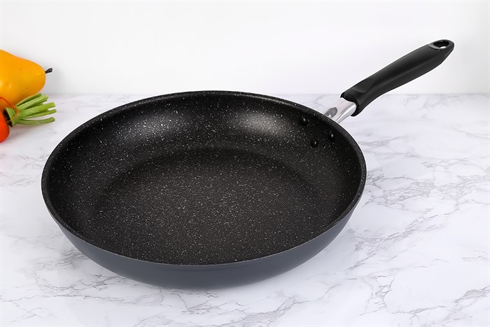 Chảo nhôm chống dính vân đá 30 cm Delites CS002-30 Màu Đen