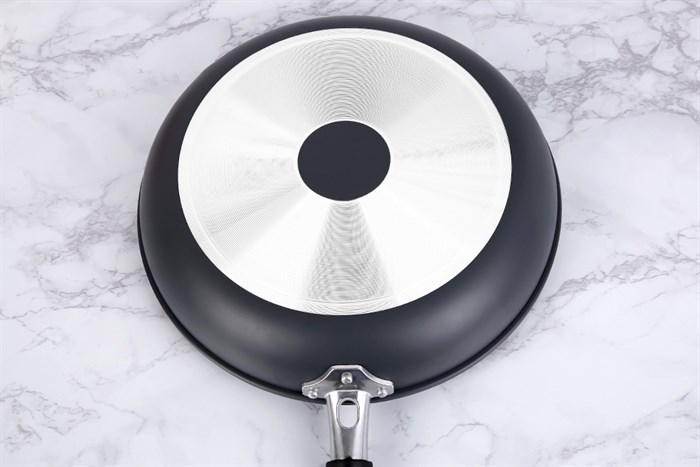 Chảo nhôm chống dính vân đá 30 cm Delites CS002-30 Màu Đen